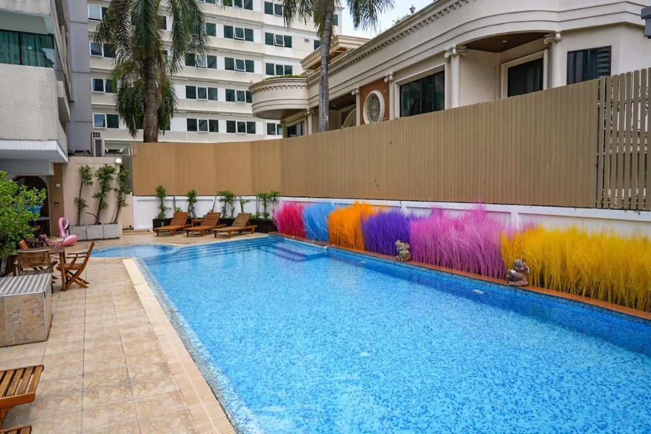 Hotel Mermaid Бангкок Екстер'єр фото